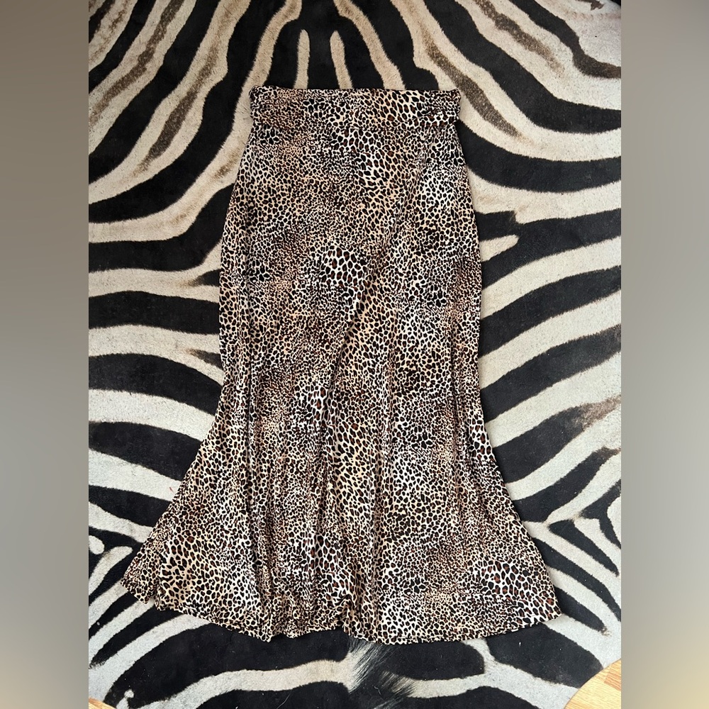Cheetah/leopard print maxi skirt